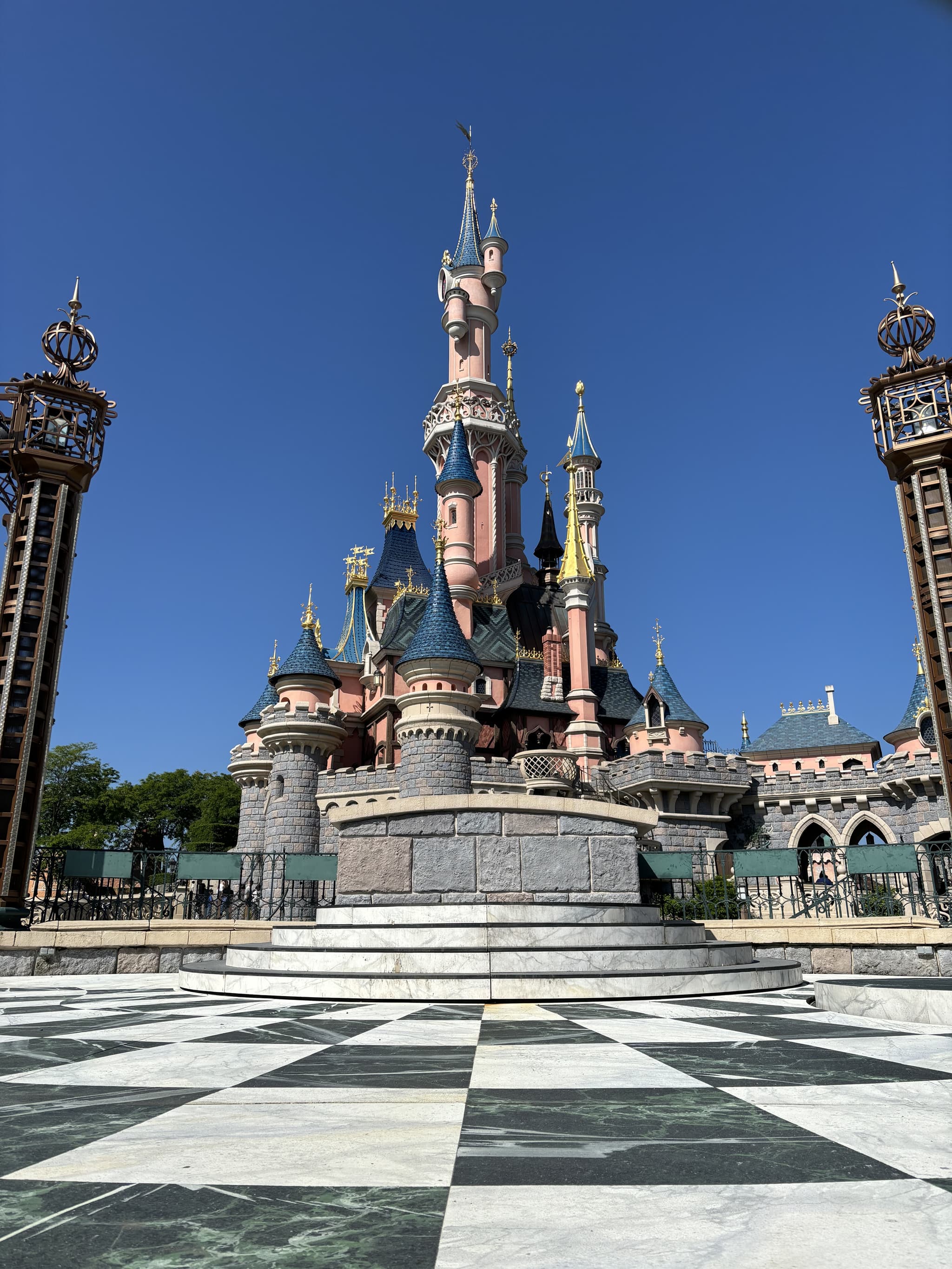 Disneyland® Paris Magic 6